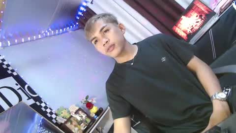 Snapshot of ur_shan21 chatting on July 14, 2026, 3:11 am ur_shan21 online show from July 14, 2026, 3:11 am