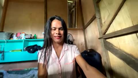 Snapshot of urasian_andrea chatting on December 22, 2025, 11:35 pm Andrea online show from December 22, 2025, 11:35 pm