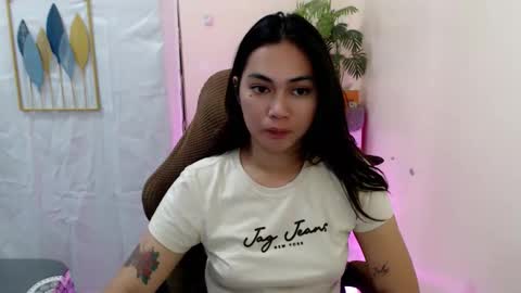 urasian_erica online show from May 31, 2026, 6:53 am