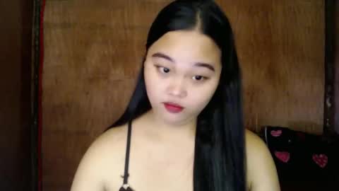 Snapshot of urasian_hotchix69 chatting on December 12, 2024, 5:10 am Lycah online show from December 12, 2024, 5:10 am