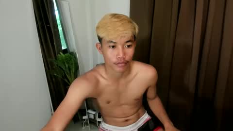 urasian_jomarie online show from February 1, 2026, 5:39 am