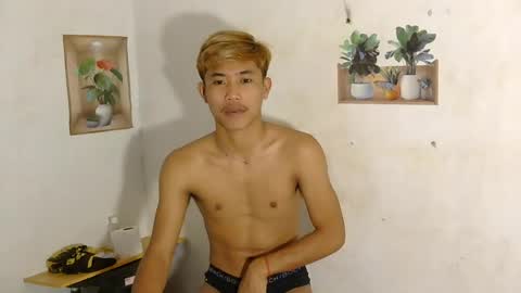 urasian_jomarie online show from June 27, 2026, 8:36 pm