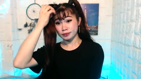 Snapshot of urasian_khalifa21 chatting on June 21, 2026, 8:11 pm Shirley online show from June 21, 2026, 8:11 pm