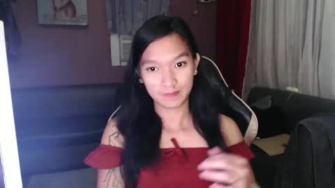 NEWRA  ALLISON online show from October 20, 2025, 5:24 pm