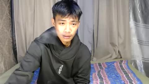 Snapshot of urasian_rey chatting on June 11, 2026, 12:03 pm urasian_rey online show from June 11, 2026, 12:03 pm