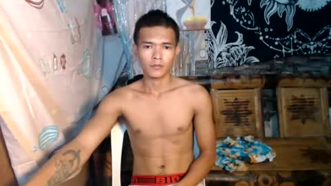 Snapshot of urasian_rey chatting on July 10, 2026, 1:14 pm urasian_rey online show from July 10, 2026, 1:14 pm