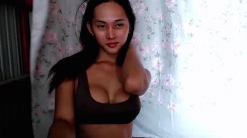Snapshot of urasianshizuka chatting on December 31, 2024, 5:44 am SHIZUKA online show from December 31, 2024, 5:44 am
