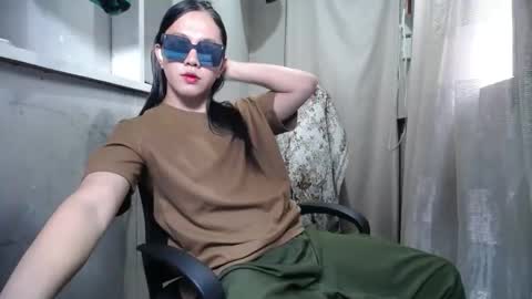 Snapshot of urasiantserika chatting on October 18, 2025, 8:04 am Erika online show from October 18, 2025, 8:04 am