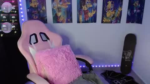 Danielle  online show from October 21, 2025, 6:25 am