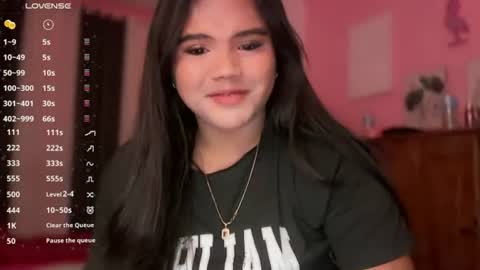 Snapshot of urbabysofia0305 chatting on June 19, 2026, 8:01 pm Sofia online show from June 19, 2026, 8:01 pm