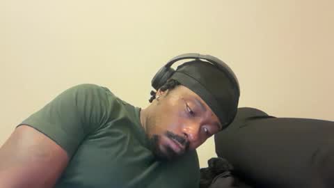 urbandick5 online show from November 6, 2025, 2:01 am