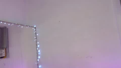 venice online show from February 12, 2026, 3:18 pm