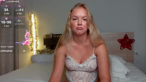 Ksenia Pterson online show from December 20, 2024, 12:30 am