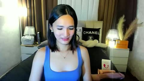 urblossom_princess online show from October 19, 2025, 6:08 pm