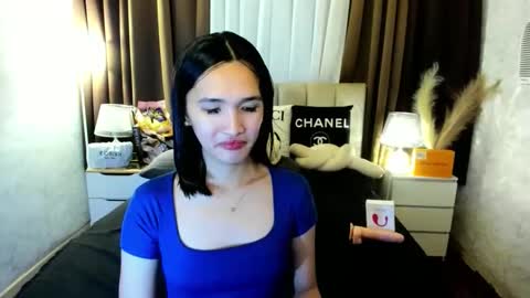 urblossom_princess online show from November 27, 2025, 5:26 pm