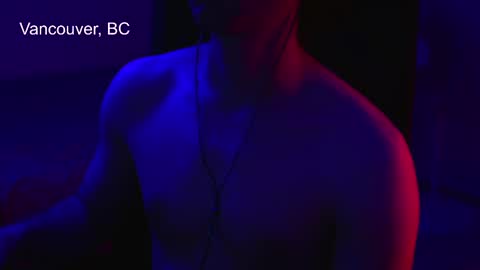 urboytoy_512 online show from September 14, 2025, 6:51 pm