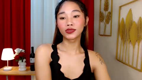 UrCaptivatingMaria online show from November 18, 2025, 3:27 pm