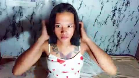 Sweetacyl online show from May 11, 2026, 11:49 am