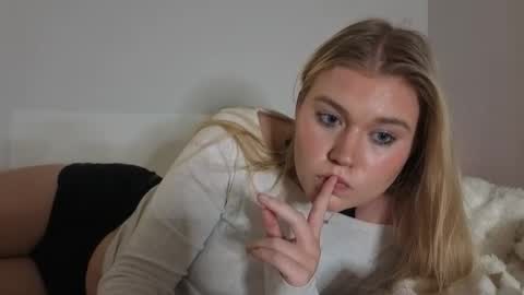 Maryia Kay online show from November 11, 2025, 12:54 am