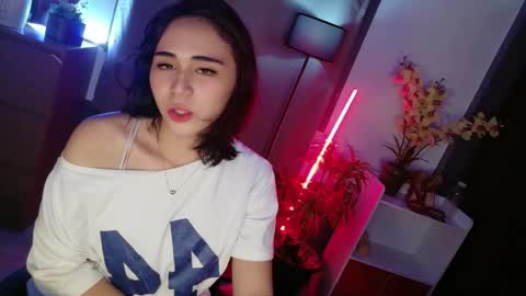 urfave_bbgirl online show from April 24, 2026, 12:18 pm