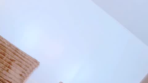 Snapshot of urfavevivian chatting on November 30, 2025, 11:58 am Vivi online show from November 30, 2025, 11:58 am