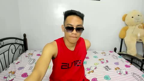 Snapshot of urfucker_vinz chatting on February 23, 2026, 4:54 am urfucker_vinz online show from February 23, 2026, 4:54 am