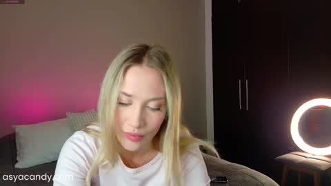 Shay online show from September 26, 2025, 1:31 am