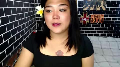 Dimple online show from September 13, 2025, 2:33 am