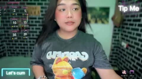 Dimple online show from May 8, 2026, 1:38 pm