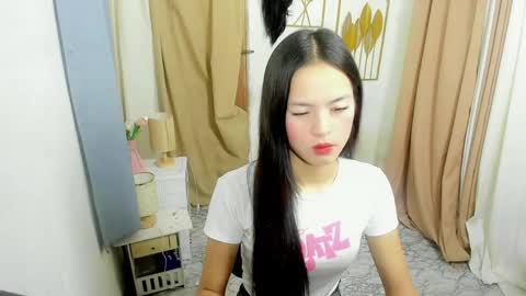 im zhairaallison dont for get follow me online show from March 17, 2026, 6:17 am