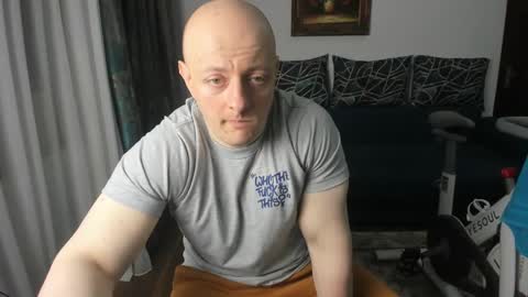 Snapshot of urgymcrush chatting on February 17, 2025, 11:20 pm UrGymCrush online show from February 17, 2025, 11:20 pm