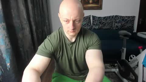 Snapshot of urgymcrush chatting on February 18, 2025, 11:08 pm UrGymCrush online show from February 18, 2025, 11:08 pm