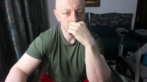 Snapshot of urgymcrush chatting on February 21, 2025, 2:17 am UrGymCrush online show from February 21, 2025, 2:17 am