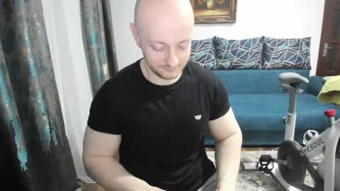 Snapshot of urgymcrush chatting on March 1, 2025, 2:04 am UrGymCrush online show from March 1, 2025, 2:04 am