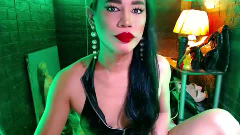 queen norelle online show from April 19, 2026, 7:05 pm