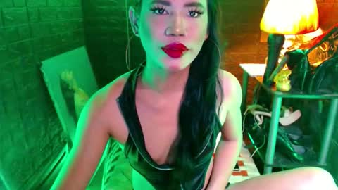 queen norelle online show from May 23, 2026, 8:40 am