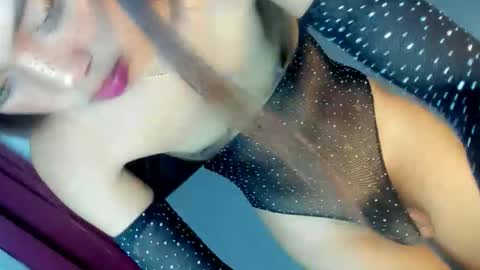 zoey noir online show from September 18, 2025, 1:18 am