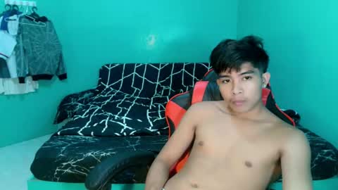 Snapshot of urhot_jeremyxx chatting on May 10, 2026, 5:51 pm jeremy online show from May 10, 2026, 5:51 pm