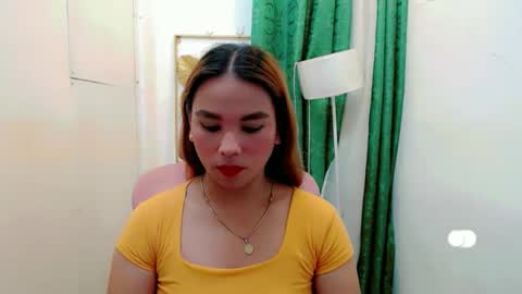 Snapshot of urhotdana chatting on November 29, 2025, 9:45 am Diane online show from November 29, 2025, 9:45 am