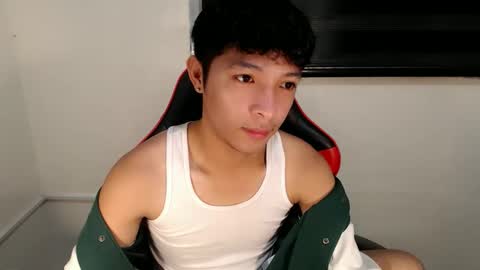 Snapshot of urhotethanxx chatting on June 2, 2026, 4:20 pm Ethan online show from June 2, 2026, 4:20 pm