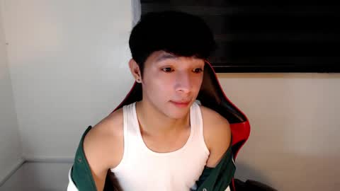 Snapshot of urhotethanxx chatting on July 27, 2026, 4:47 pm Ethan online show from July 27, 2026, 4:47 pm