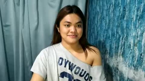 Snapshot of urhottie_bella chatting on June 26, 2026, 5:01 am urhottie_bella online show from June 26, 2026, 5:01 am