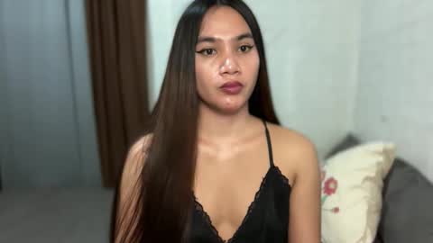 urhottylicious_cum online show from April 16, 2026, 11:44 am