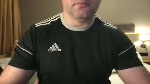 Hung Daddy online show from March 31, 2026, 5:52 am