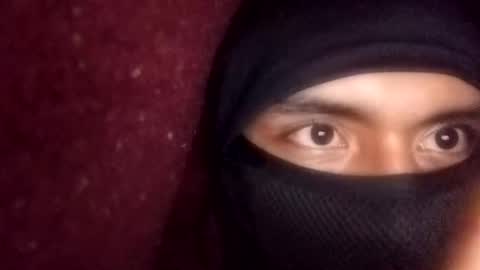 Uriel sgueme en ig  online show from December 27, 2024, 7:40 am