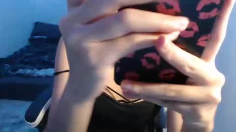 Snapshot of urlovely_yang03 chatting on November 20, 2025, 10:59 am juliana online show from November 20, 2025, 10:59 am