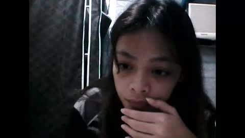 Snapshot of urlovely_yang03 chatting on December 18, 2025, 3:40 pm juliana online show from December 18, 2025, 3:40 pm