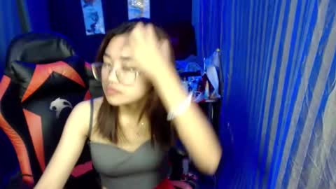 urlovelychinita online show from January 10, 2025, 12:59 am