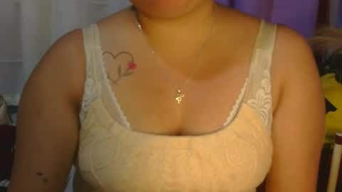 Snapshot of urlvlybby chatting on April 13, 2026, 11:37 am urlvlybby online show from April 13, 2026, 11:37 am