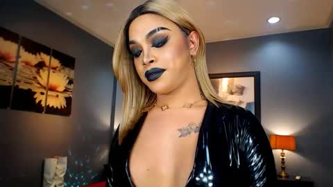 UrMajestyTyra online show from February 1, 2025, 2:16 am